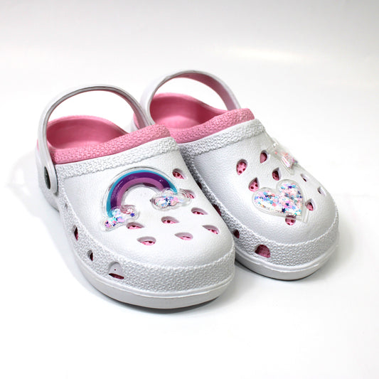 SANDALIA TIPO CROCS ARCOIRIS Y CORAZON