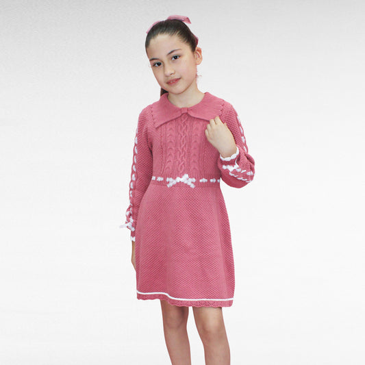 VESTIDO TEJIDO CON MOÑO Y CALCETAS